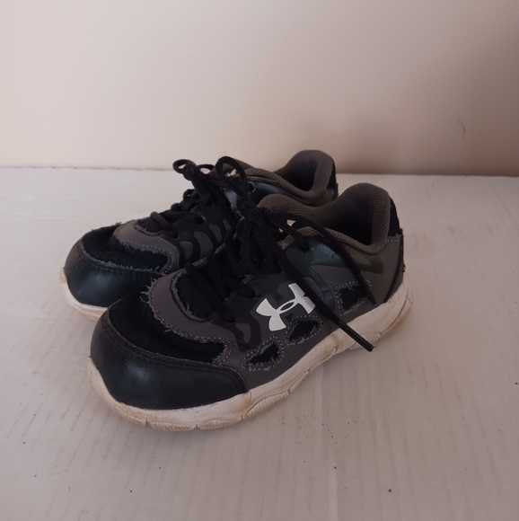 Under Armour Other - Under Armor Black Toddler Youth Sneakers Shoes Size 8 Lace Up Everyday